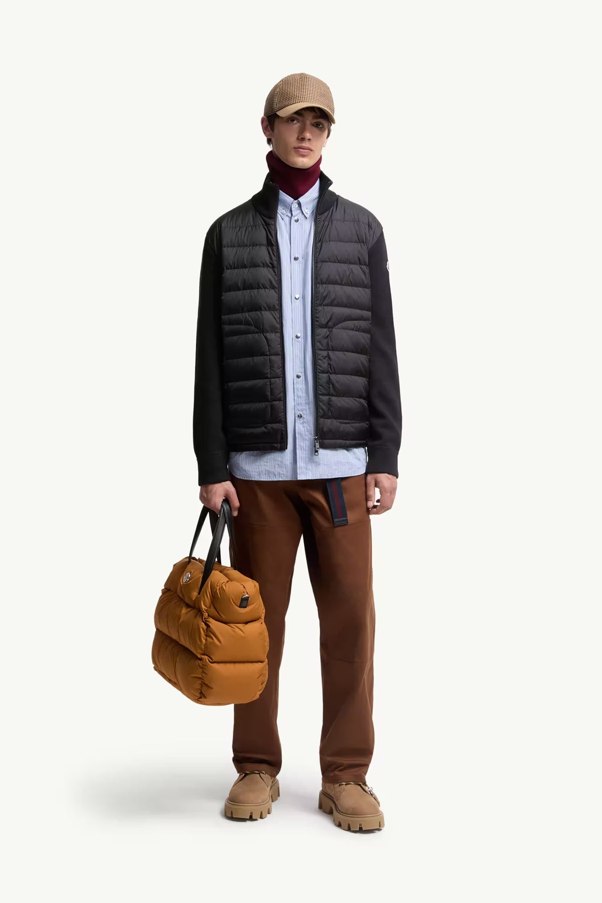 Le cardigan MCLR, sans capuche.